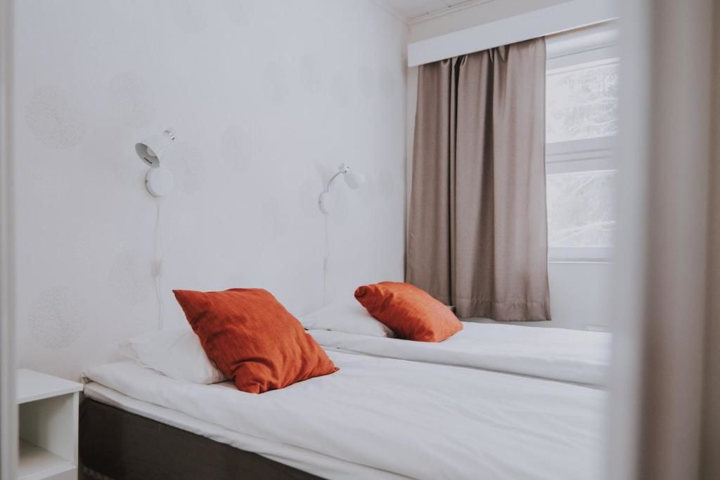 Отель Kuerkievari KuerHotel Экясломполо-61