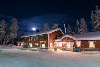 Отель Kuerkievari KuerHotel Экясломполо-1