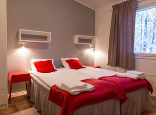 Отель Kuerkievari KuerHotel Экясломполо Стандартный двухместный номер с 2 отдельными кроватями-10