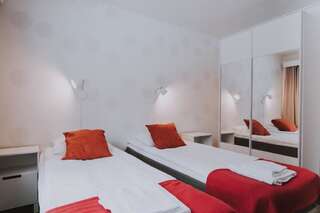 Отель Kuerkievari KuerHotel Экясломполо Стандартный двухместный номер с 2 отдельными кроватями-22