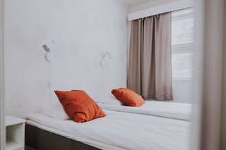 Отель Kuerkievari KuerHotel Экясломполо Стандартный двухместный номер с 2 отдельными кроватями-23