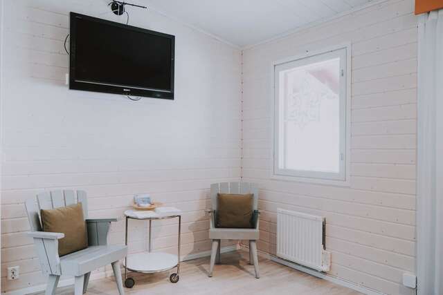 Отель Kuerkievari KuerHotel Экясломполо-33
