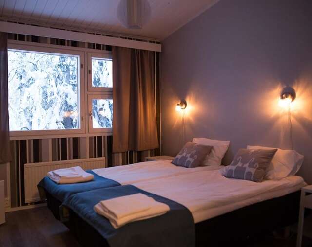 Отель Kuerkievari KuerHotel Экясломполо-54