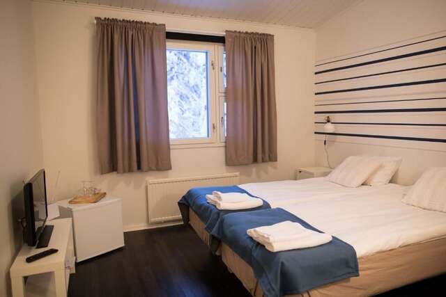 Отель Kuerkievari KuerHotel Экясломполо-55