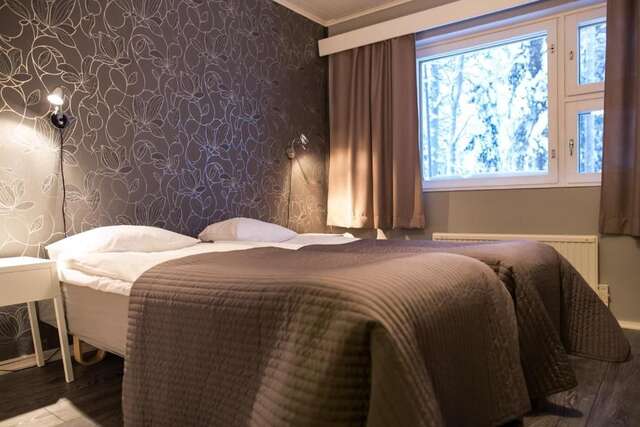Отель Kuerkievari KuerHotel Экясломполо-57