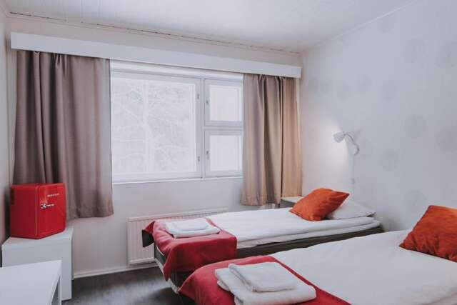 Отель Kuerkievari KuerHotel Экясломполо-58